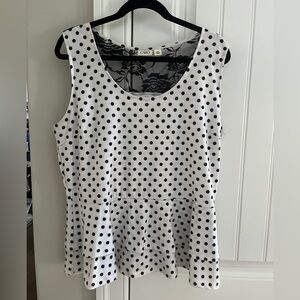 ⚫️⚪️⚫️⚪️⚫️⚪️Cato Black and White Polka Dot Sleeveless Top